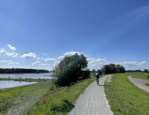 Radfahren auf dem Elbdeich