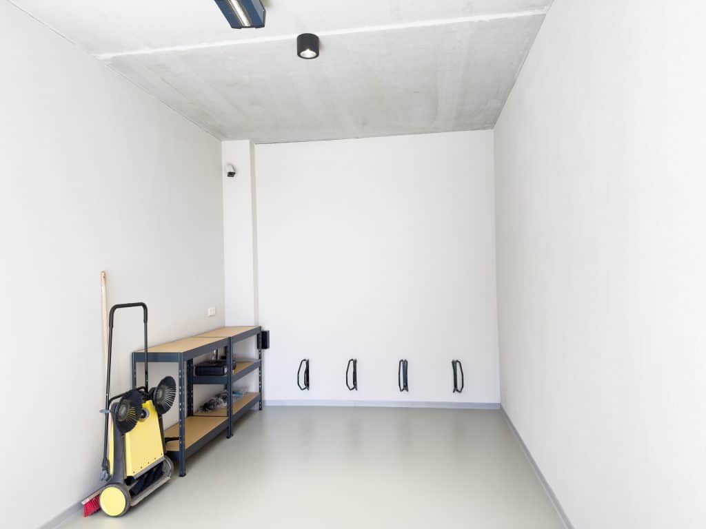 Fahrradgarage Innenansicht der ELBE.6 Apartments in Wittenberge